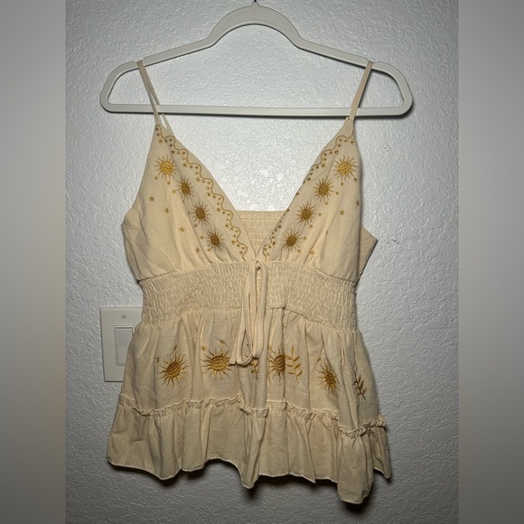 ROMWE Yellow Women’s Peplum Size Large Tie Front Tiered Camisole Star & Sun - Picture 8 of 10